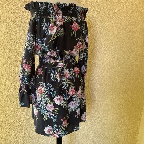Intermix Black Floral Print Off the Shoulder Belted Mini Dress Size M - Picture 9 of 11